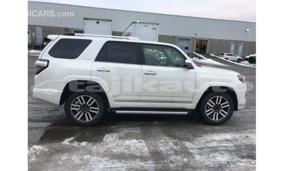 Buy Import Toyota 4Runner White Car in Import - Dubai in Dushanbe Buy Import Toyota 4Runner White Car in Import - Dubai in Dushanbe