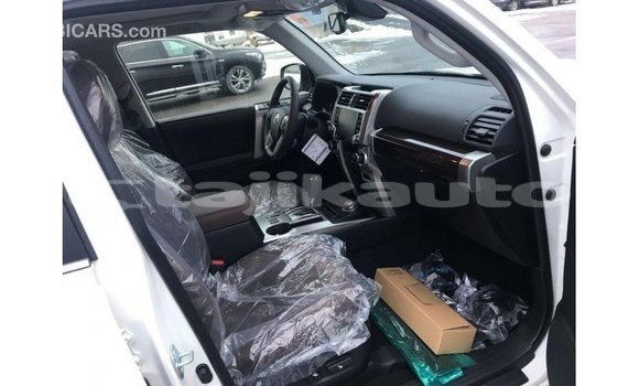 Buy Import Toyota 4Runner White Car in Import - Dubai in Dushanbe Buy Import Toyota 4Runner White Car in Import - Dubai in Dushanbe