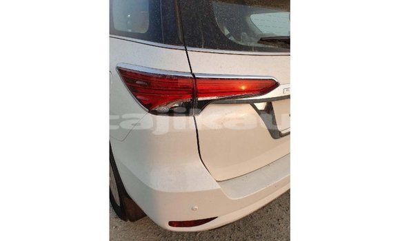 Buy Import Toyota Fortuner White Car in Import - Dubai in Dushanbe Buy Import Toyota Fortuner White Car in Import - Dubai in Dushanbe