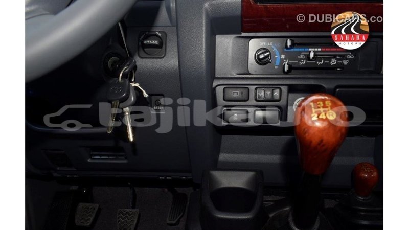 Big with watermark toyota land cruiser dushanbe import dubai 3245