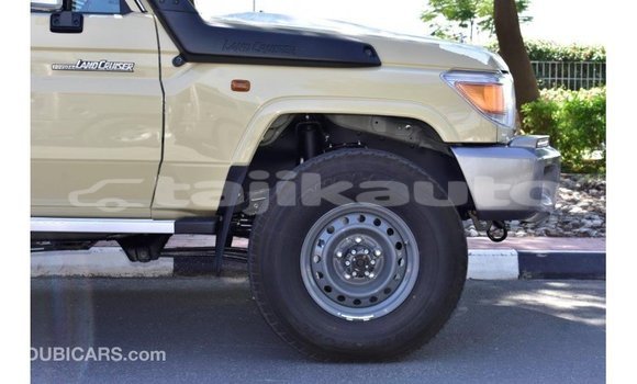Buy Import Toyota Land Cruiser Beige Car in Import - Dubai in Dushanbe Buy Import Toyota Land Cruiser Beige Car in Import - Dubai in Dushanbe