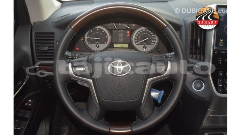 Big with watermark toyota land cruiser dushanbe import dubai 3253