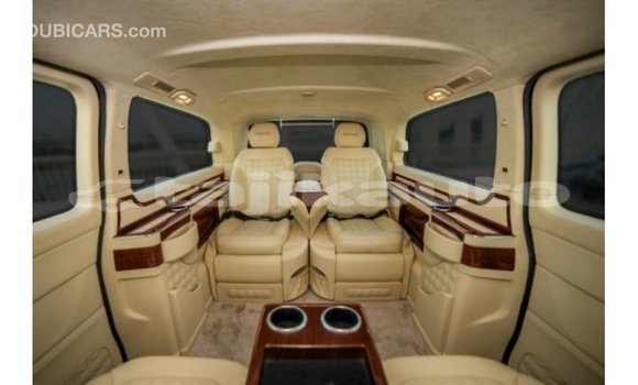 Buy Import Mercedes-Benz 250 Black Car in Import - Dubai in Dushanbe