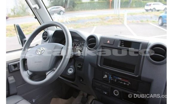 Buy Import Toyota Land Cruiser White Car in Import - Dubai in Dushanbe Buy Import Toyota Land Cruiser White Car in Import - Dubai in Dushanbe