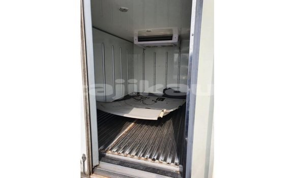 Buy Import Kia Carens White Car in Import - Dubai in Dushanbe Buy Import Kia Carens White Car in Import - Dubai in Dushanbe