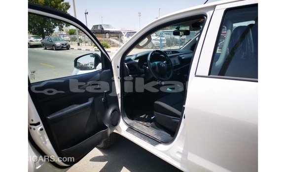 Buy Import Toyota Hilux White Car in Import - Dubai in Dushanbe Buy Import Toyota Hilux White Car in Import - Dubai in Dushanbe
