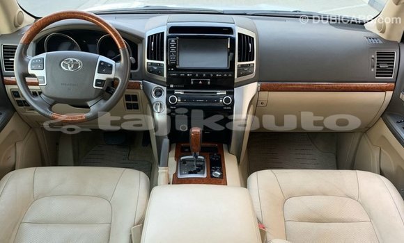 Buy Import Toyota Land Cruiser White Car in Import - Dubai in Dushanbe Buy Import Toyota Land Cruiser White Car in Import - Dubai in Dushanbe