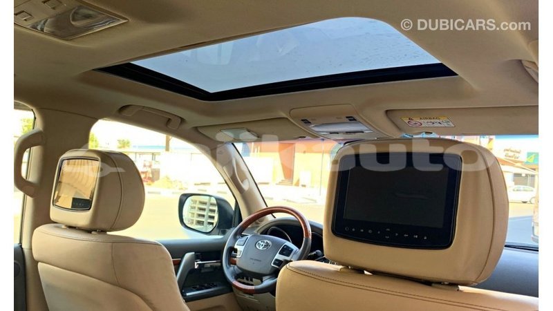 Big with watermark toyota land cruiser dushanbe import dubai 3308