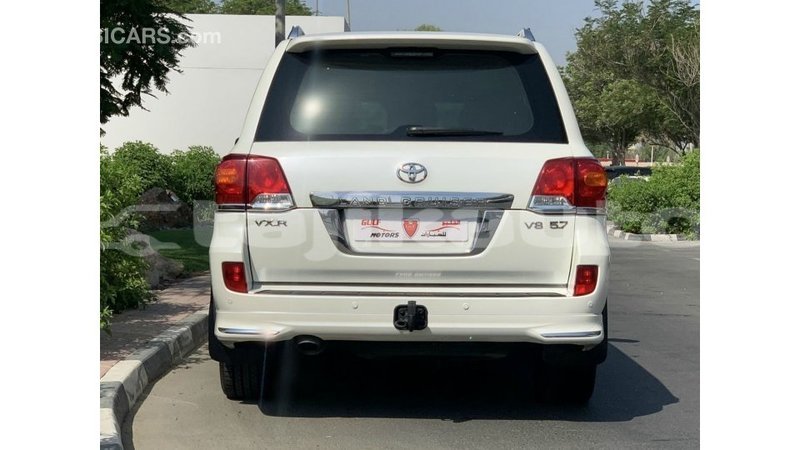 Big with watermark toyota land cruiser dushanbe import dubai 3308