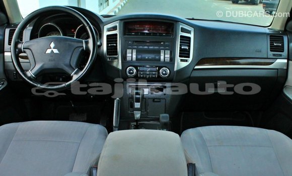 Buy Import Mitsubishi Pajero Brown Car in Import - Dubai in Dushanbe Buy Import Mitsubishi Pajero Brown Car in Import - Dubai in Dushanbe