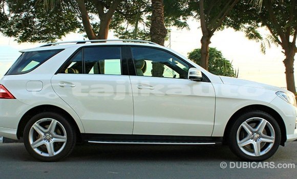 Buy Import Mercedes-Benz 190 White Car in Import - Dubai in Dushanbe Buy Import Mercedes-Benz 190 White Car in Import - Dubai in Dushanbe