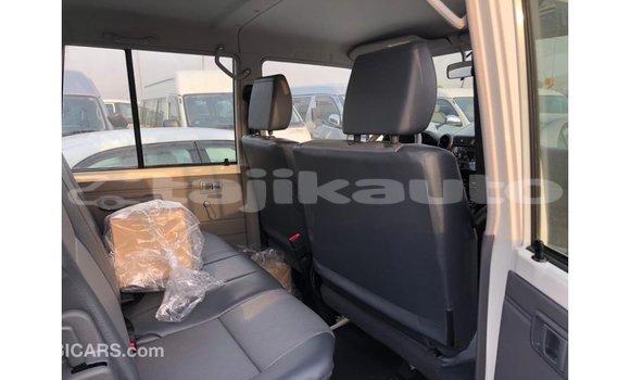 Buy Import Toyota Land Cruiser White Car in Import - Dubai in Dushanbe Buy Import Toyota Land Cruiser White Car in Import - Dubai in Dushanbe