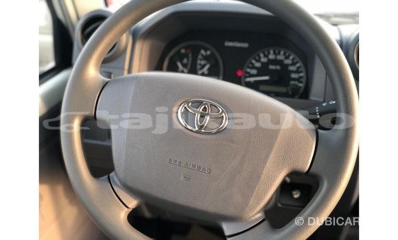Buy Import Toyota Land Cruiser White Car in Import - Dubai in Dushanbe Buy Import Toyota Land Cruiser White Car in Import - Dubai in Dushanbe