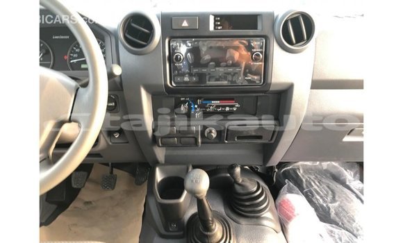 Buy Import Toyota Land Cruiser White Car in Import - Dubai in Dushanbe Buy Import Toyota Land Cruiser White Car in Import - Dubai in Dushanbe