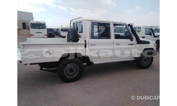 Buy Import Toyota Land Cruiser White Car in Import - Dubai in Dushanbe Buy Import Toyota Land Cruiser White Car in Import - Dubai in Dushanbe
