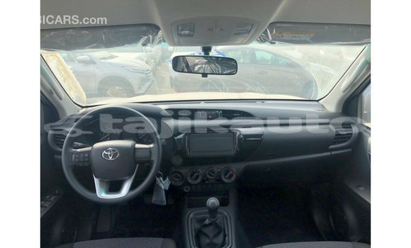 Buy Import Toyota Hilux White Car in Import - Dubai in Dushanbe Buy Import Toyota Hilux White Car in Import - Dubai in Dushanbe