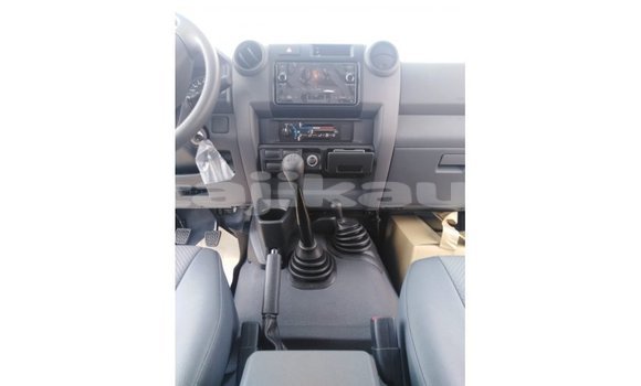 Buy Import Toyota Land Cruiser White Car in Import - Dubai in Dushanbe Buy Import Toyota Land Cruiser White Car in Import - Dubai in Dushanbe
