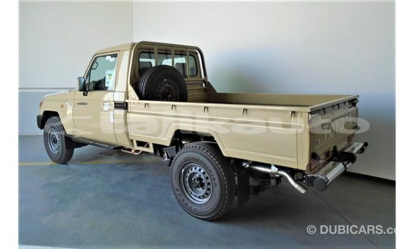 Buy Import Toyota Land Cruiser Beige Car in Import - Dubai in Dushanbe Buy Import Toyota Land Cruiser Beige Car in Import - Dubai in Dushanbe