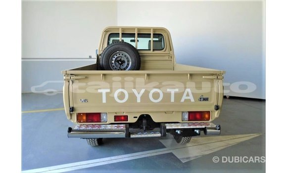 Buy Import Toyota Land Cruiser Beige Car in Import - Dubai in Dushanbe Buy Import Toyota Land Cruiser Beige Car in Import - Dubai in Dushanbe