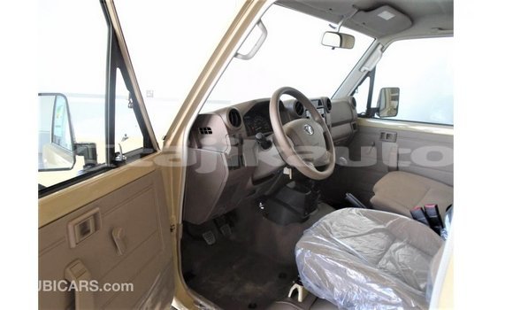 Buy Import Toyota Land Cruiser Beige Car in Import - Dubai in Dushanbe Buy Import Toyota Land Cruiser Beige Car in Import - Dubai in Dushanbe