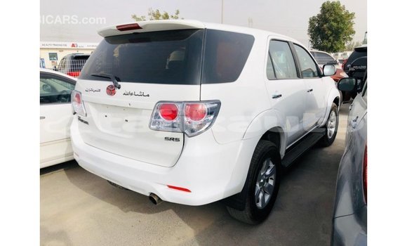 Buy Import Toyota Fortuner White Car in Import - Dubai in Dushanbe Buy Import Toyota Fortuner White Car in Import - Dubai in Dushanbe