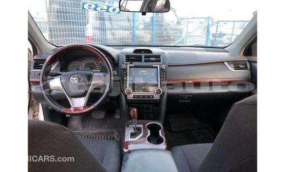 Buy Import Toyota Camry White Car in Import - Dubai in Dushanbe Buy Import Toyota Camry White Car in Import - Dubai in Dushanbe