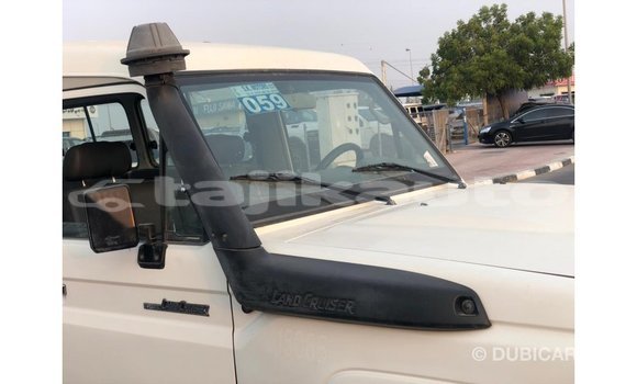 Buy Import Toyota Land Cruiser White Car in Import - Dubai in Dushanbe Buy Import Toyota Land Cruiser White Car in Import - Dubai in Dushanbe