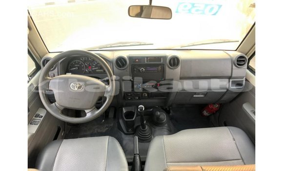 Buy Import Toyota Land Cruiser White Car in Import - Dubai in Dushanbe Buy Import Toyota Land Cruiser White Car in Import - Dubai in Dushanbe