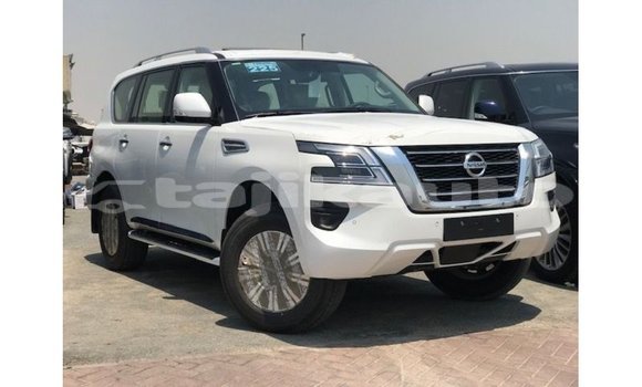 Buy Import Nissan Patrol White Car in Import - Dubai in Dushanbe