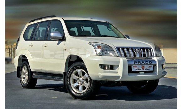 Buy Import Toyota Prado White Car in Import - Dubai in Dushanbe