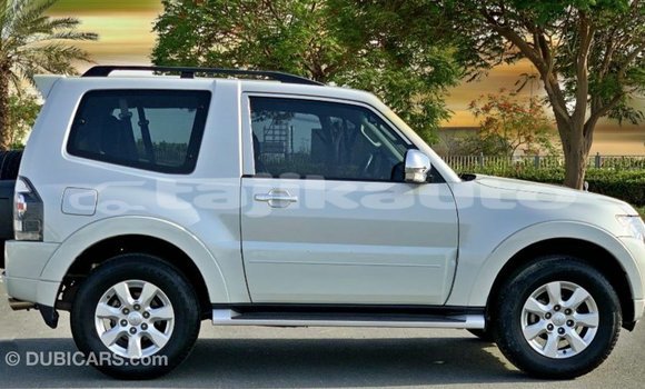 Buy Import Mitsubishi Pajero White Car in Import - Dubai in Dushanbe Buy Import Mitsubishi Pajero White Car in Import - Dubai in Dushanbe