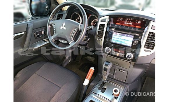 Buy Import Mitsubishi Pajero White Car in Import - Dubai in Dushanbe Buy Import Mitsubishi Pajero White Car in Import - Dubai in Dushanbe