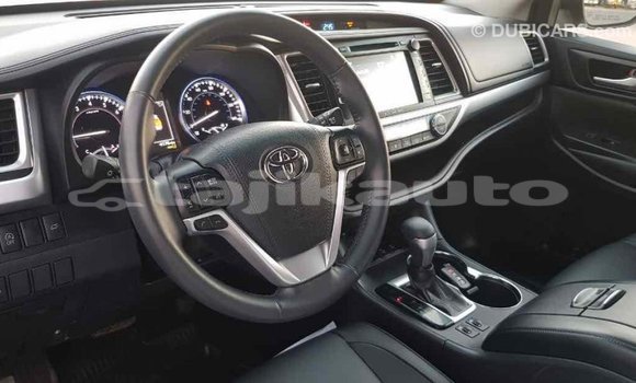Buy Import Toyota Highlander Other Car in Import - Dubai in Dushanbe Buy Import Toyota Highlander Other Car in Import - Dubai in Dushanbe