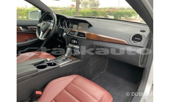 Buy Import Mercedes-Benz 190 Other Car in Import - Dubai in Dushanbe Buy Import Mercedes-Benz 190 Other Car in Import - Dubai in Dushanbe