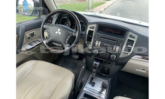 Buy Import Mitsubishi Pajero White Car in Import - Dubai in Dushanbe Buy Import Mitsubishi Pajero White Car in Import - Dubai in Dushanbe