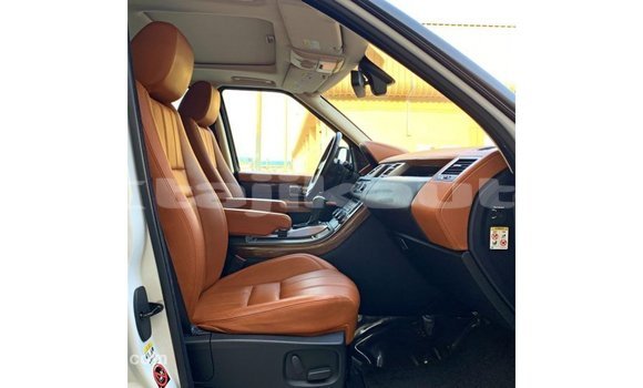 Buy Import Land Rover Range Rover White Car in Import - Dubai in Dushanbe Buy Import Land Rover Range Rover White Car in Import - Dubai in Dushanbe