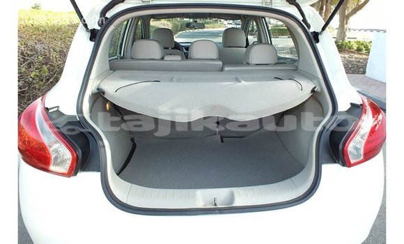 Buy Import Nissan Tiida White Car in Import - Dubai in Dushanbe Buy Import Nissan Tiida White Car in Import - Dubai in Dushanbe