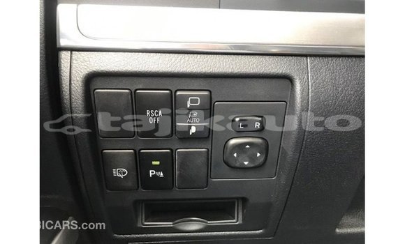 Buy Import Toyota Land Cruiser White Car in Import - Dubai in Dushanbe Buy Import Toyota Land Cruiser White Car in Import - Dubai in Dushanbe