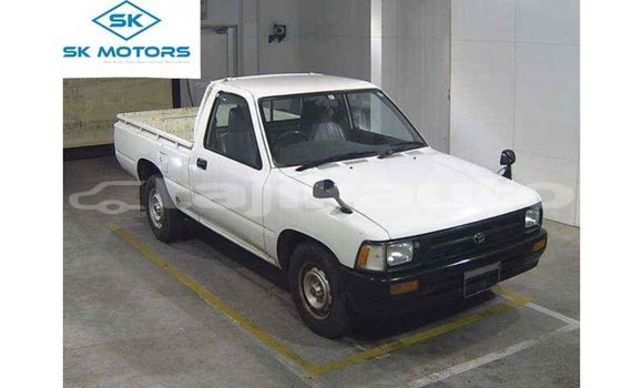 Buy Import Toyota Hilux White Car in Import - Dubai in Dushanbe Buy Import Toyota Hilux White Car in Import - Dubai in Dushanbe