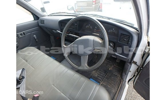 Buy Import Toyota Hilux White Car in Import - Dubai in Dushanbe Buy Import Toyota Hilux White Car in Import - Dubai in Dushanbe