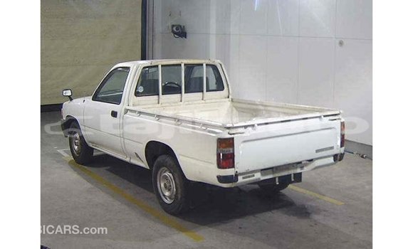 Buy Import Toyota Hilux White Car in Import - Dubai in Dushanbe Buy Import Toyota Hilux White Car in Import - Dubai in Dushanbe
