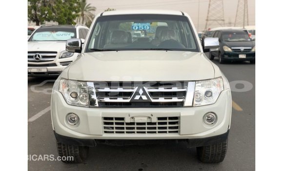 Buy Import Mitsubishi Pajero White Car in Import - Dubai in Dushanbe Buy Import Mitsubishi Pajero White Car in Import - Dubai in Dushanbe