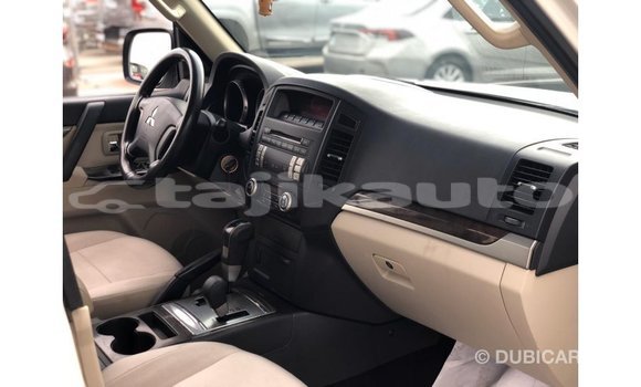 Buy Import Mitsubishi Pajero White Car in Import - Dubai in Dushanbe Buy Import Mitsubishi Pajero White Car in Import - Dubai in Dushanbe