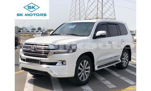 Buy Import Toyota Land Cruiser White Car in Import - Dubai in Dushanbe Buy Import Toyota Land Cruiser White Car in Import - Dubai in Dushanbe