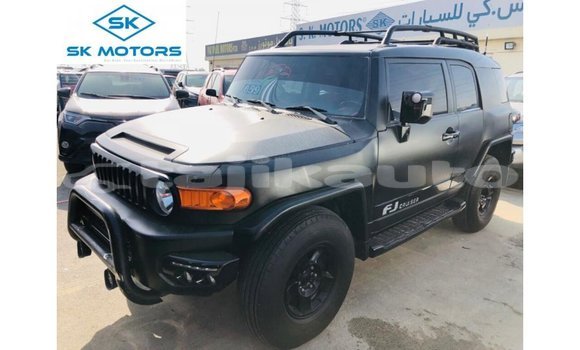 Buy Import Toyota FJ Cruiser Black Car in Import - Dubai in Dushanbe