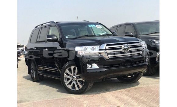 Buy Import Toyota Land Cruiser Black Car in Import - Dubai in Dushanbe