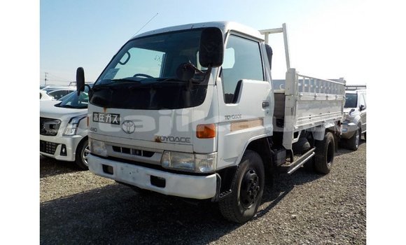 Buy Import Toyota Dyna White Car in Import - Dubai in Dushanbe Buy Import Toyota Dyna White Car in Import - Dubai in Dushanbe