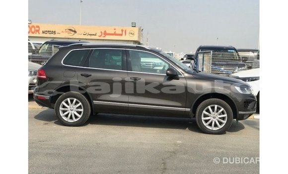 Buy Import Volkswagen Touareg Brown Car in Import - Dubai in Dushanbe Buy Import Volkswagen Touareg Brown Car in Import - Dubai in Dushanbe