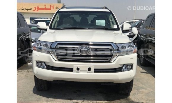 Buy Import Toyota Land Cruiser White Car in Import - Dubai in Dushanbe Buy Import Toyota Land Cruiser White Car in Import - Dubai in Dushanbe