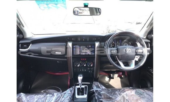 Buy Import Toyota Fortuner White Car in Import - Dubai in Dushanbe Buy Import Toyota Fortuner White Car in Import - Dubai in Dushanbe